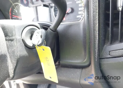 2016 Chevrolet Silverado 1500 Wt z USA, uszkodzony, nr VIN 1GCNKNEHXGZ213832